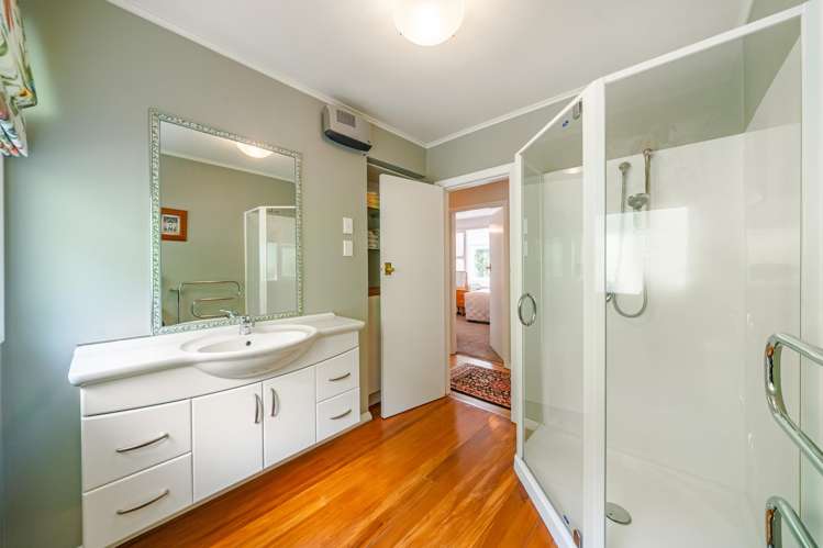 39 Blue Mountains Road Silverstream_28