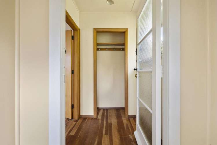 43 Tukanae Street Strathmore Park_10