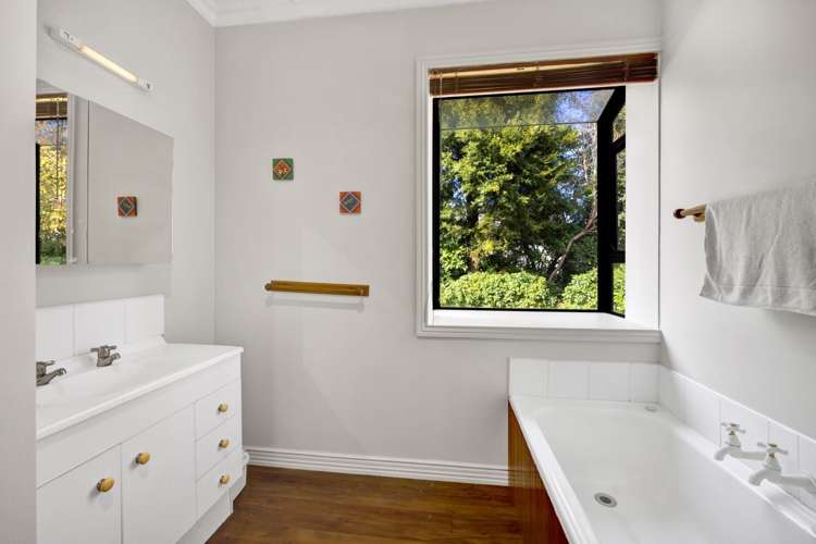 17 Hoyle Place New Plymouth Central_23