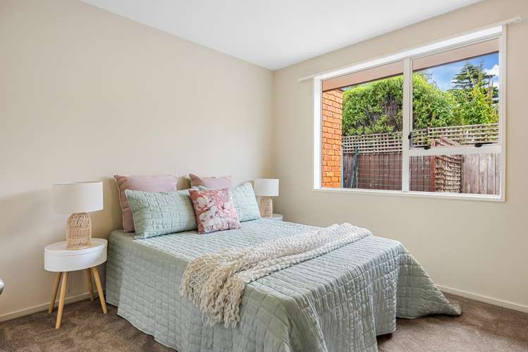 2/118 Aorangi Road Bryndwr_8