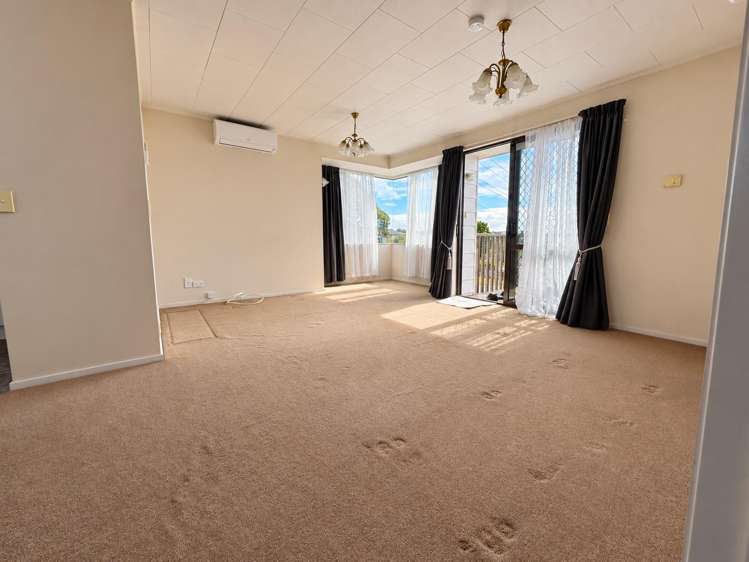  76 Staveley Avenue Mount Roskill_13