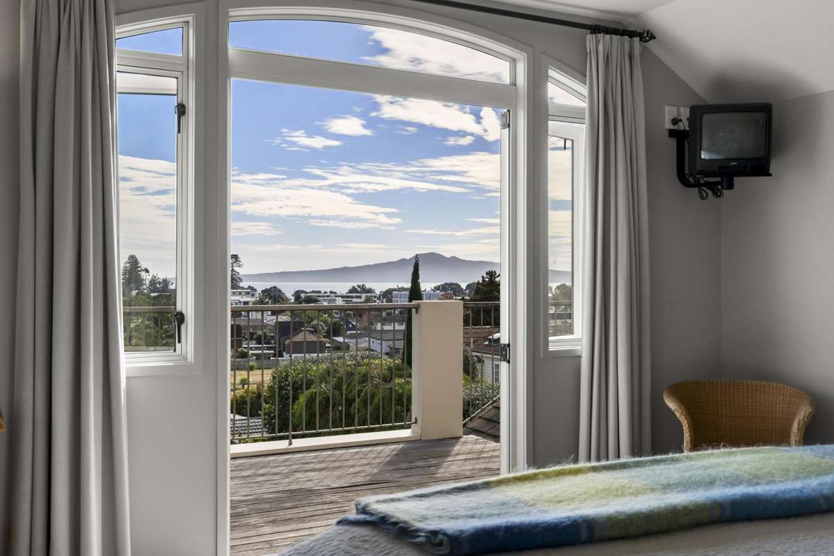4 Codrington Crescent_5