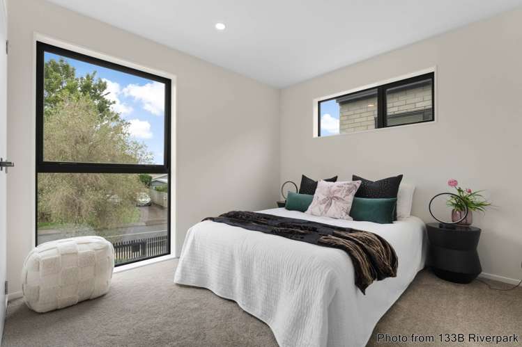 133C&D Riverpark Crescent Henderson_8
