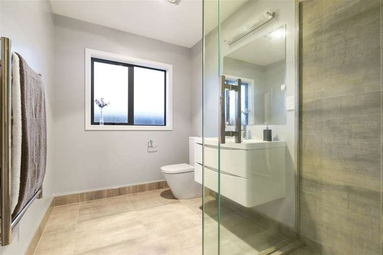 13 Waireka Road Rototuna North_14