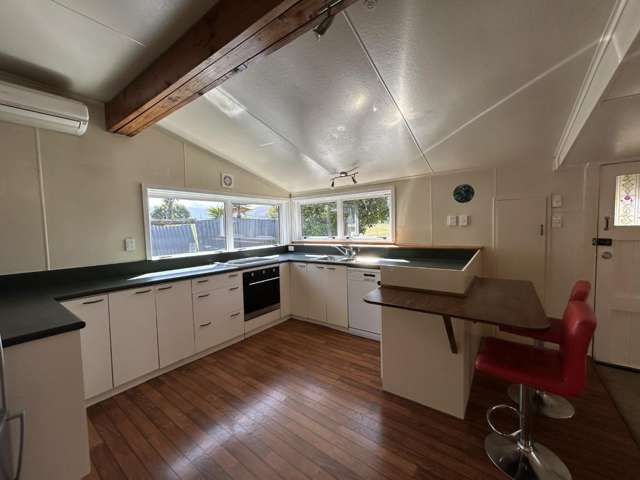 25 School Road 1942_3