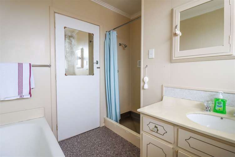 57 Le Cren Street Seaview_9