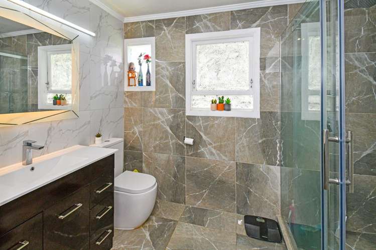 57 Preston Road Clover Park_8