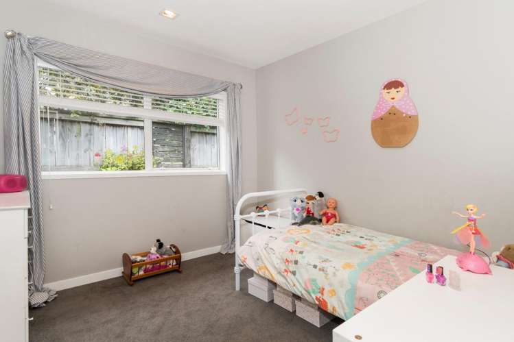 23 Horsley Grove Pyes Pa_10