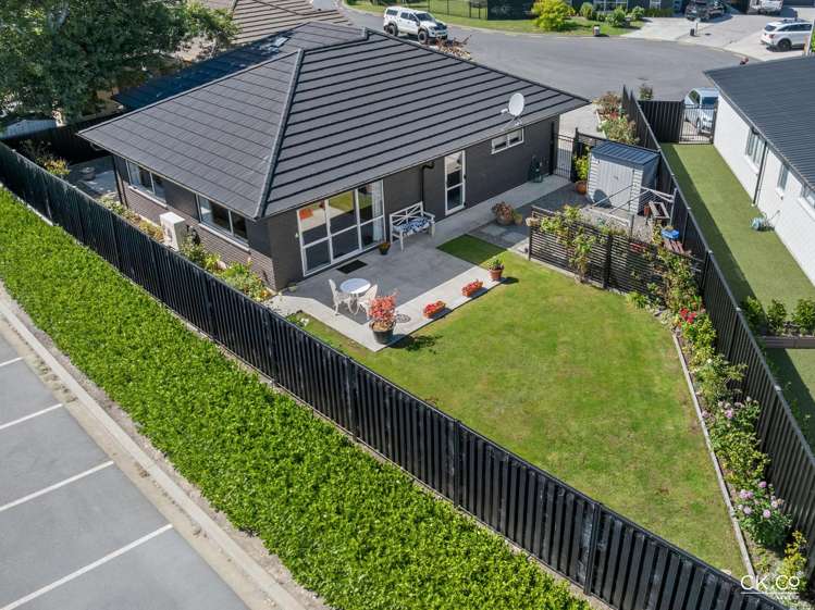 12 Passchendaele Grove Trentham_21