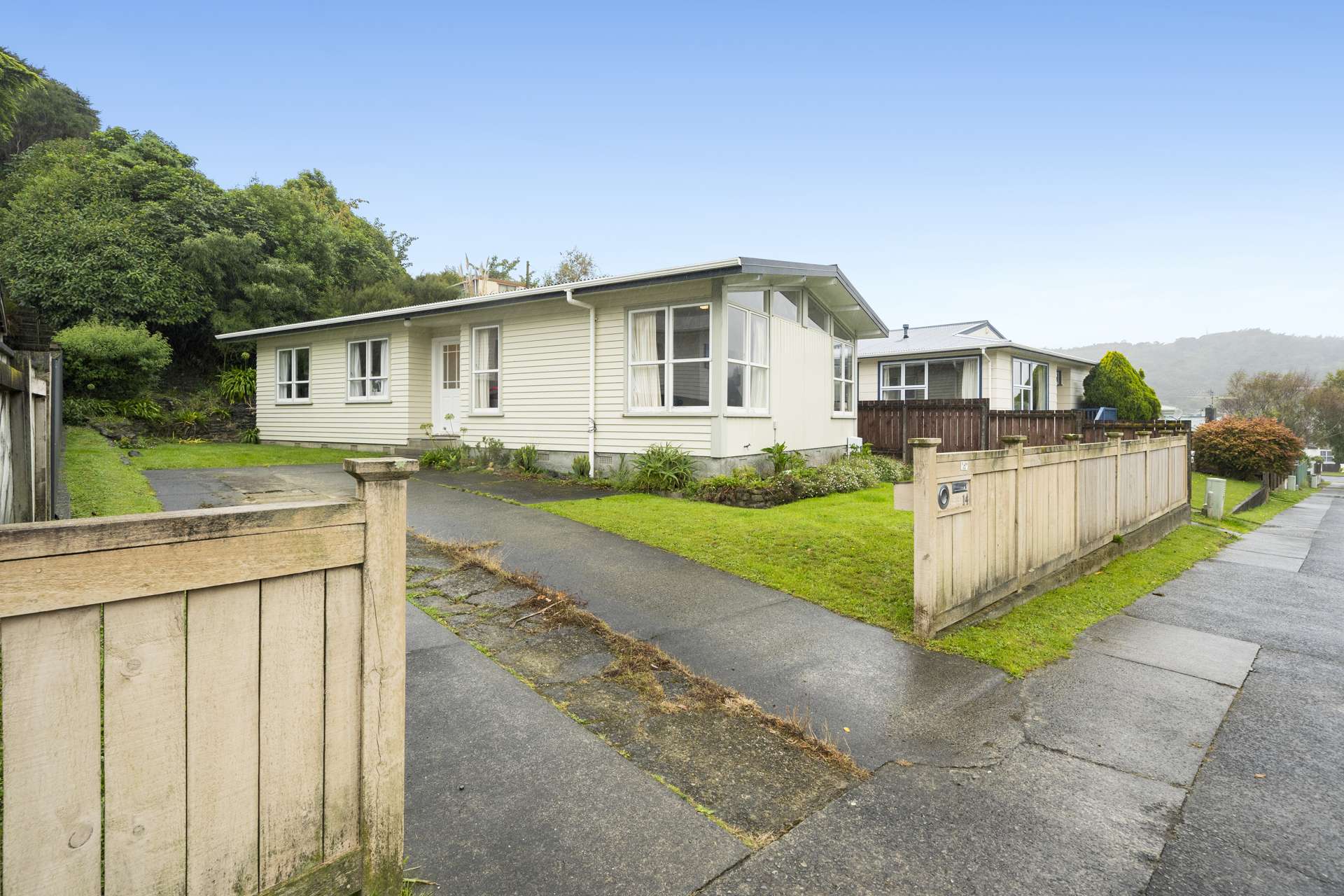 14 Kaponga Street Wainuiomata Lower Hutt City Houses for Sale