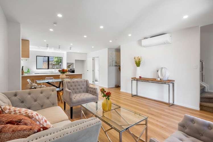 9/26 Morton Avenue Forrest Hill_11