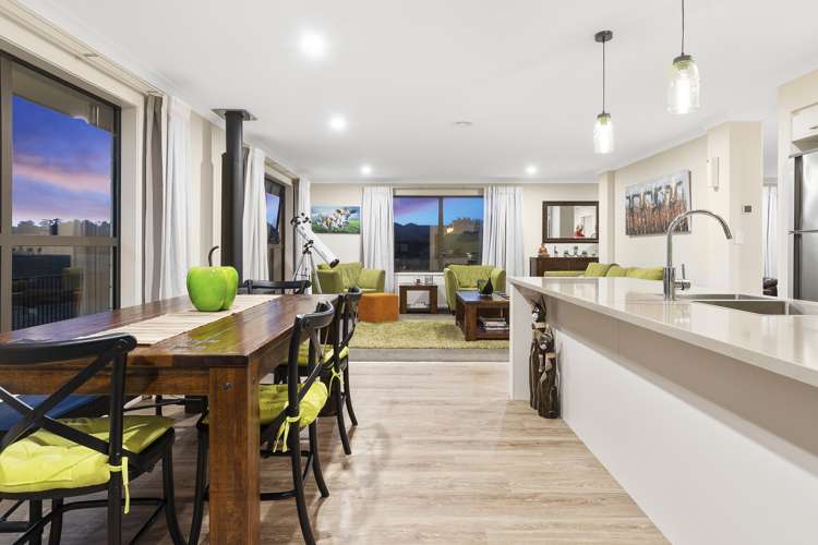 2 Raptor Way Welcome Bay_9