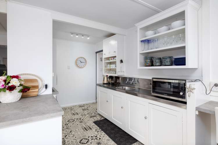 17 Whero Avenue Diamond Harbour_10