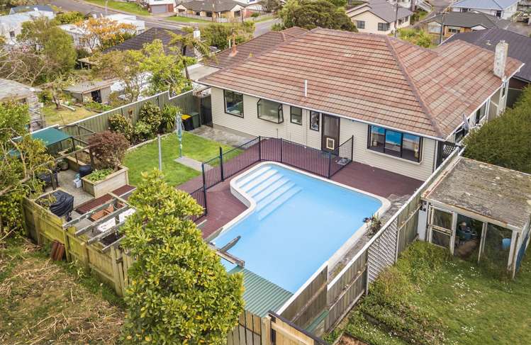 24 Ranui Terrace Tawa_16