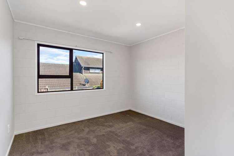 3/6 Craigbank Avenue New Lynn_8