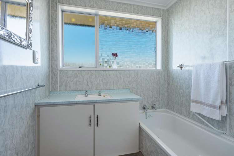 57B Kenmure Road Belleknowes_19