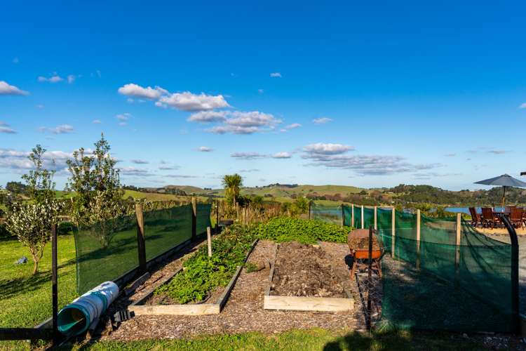 145 Petley Road Paparoa_18