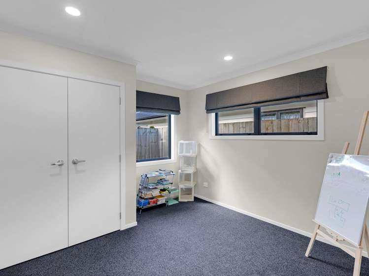 33B Saxbys Road Glenview_14