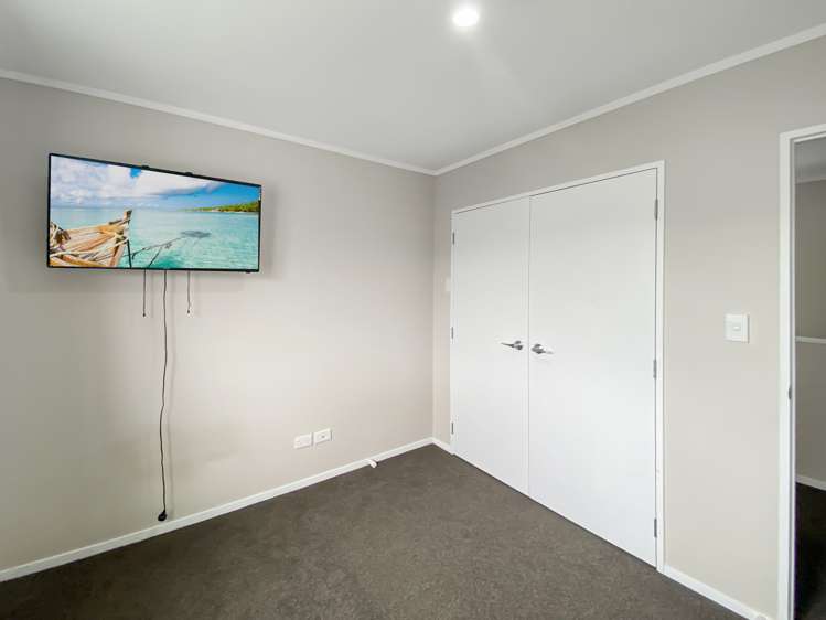 47 Kelman Road Kelston_15