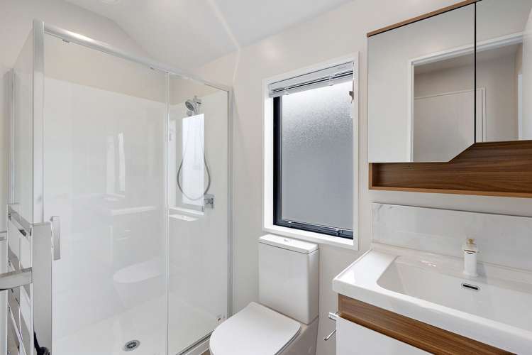 B/336 Worcester Street Linwood_8