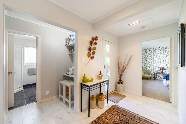 90 Dowse Drive Maungaraki_27