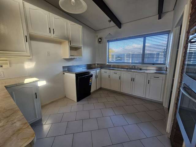 8 Rewa Street 1240_1