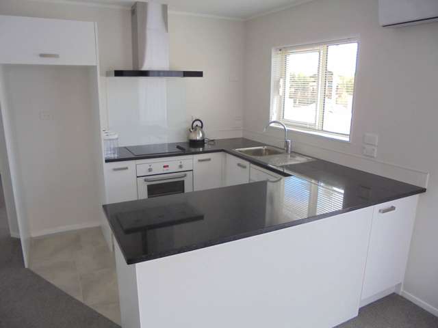 1/99 Lakeside Drive Orewa_1