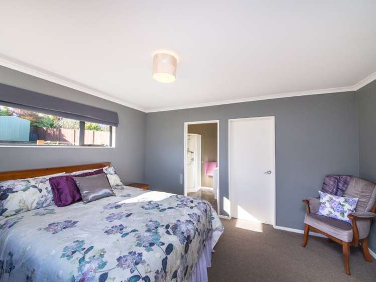 64 Fraser Drive Feilding_11