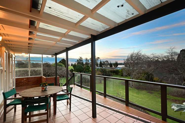 148 Lake Crescent Hamilton Lake_12