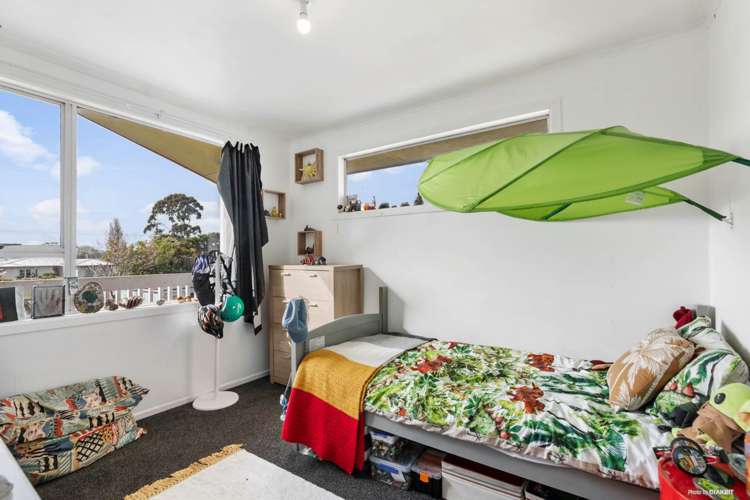 61b Cobham Crescent Kelston_7