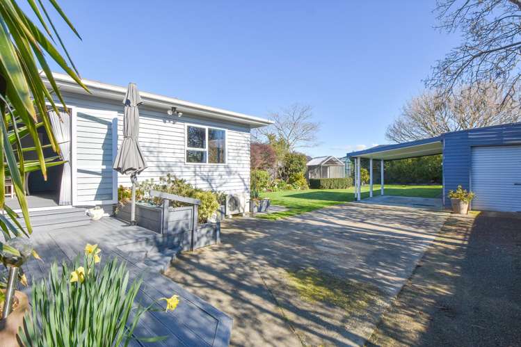 374 High Street South Carterton_22