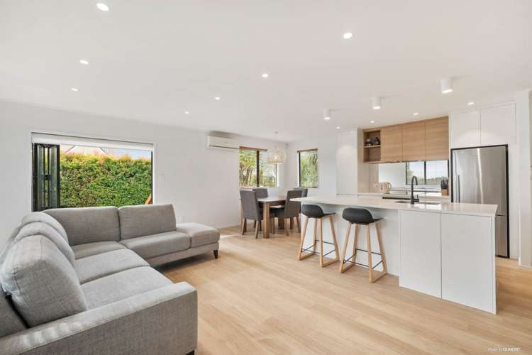 2/17 Heathglen Place Bayview_5