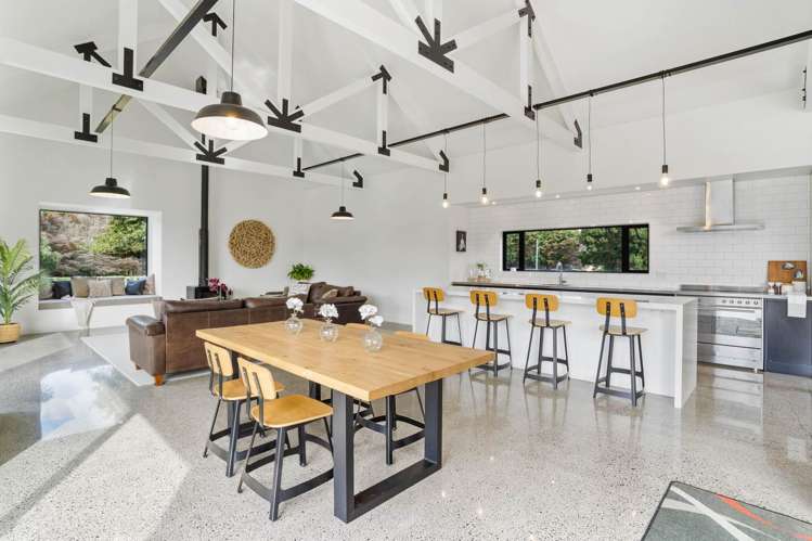 242 Seagrove Road Waiau Pa_5