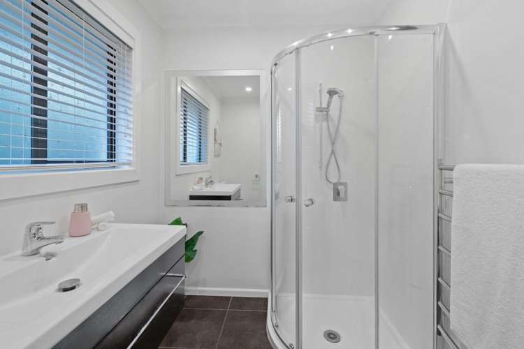 58 Bentley Street Russley_27