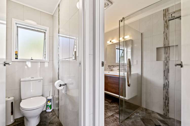 10 Robin Hood Place Onerahi_11