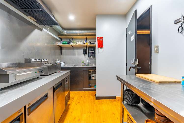 8a Royal Arcade Timaru Central_14