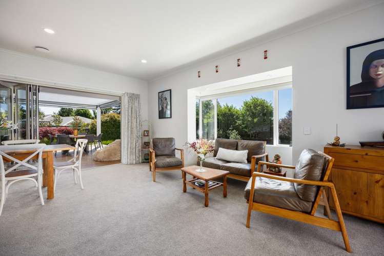 16 Ardilea Avenue Stoke_4