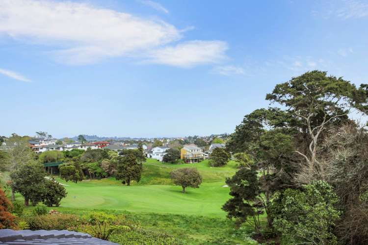 1/159 Norman Lesser Drive Saint Johns_5