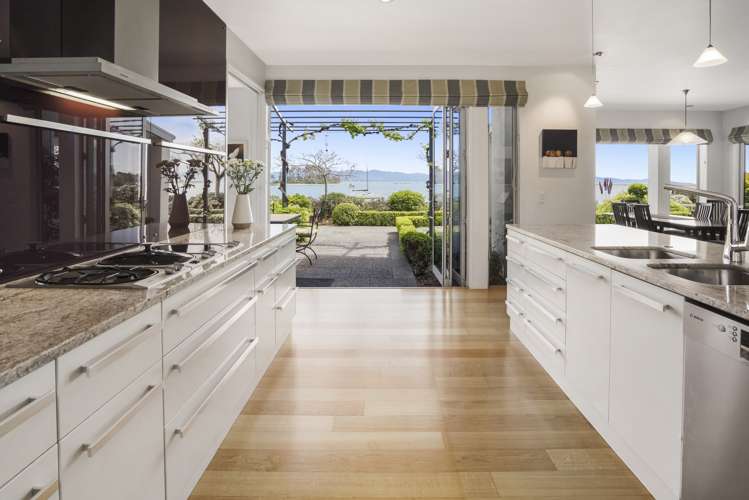 2 Victoria Road Stepneyville_16