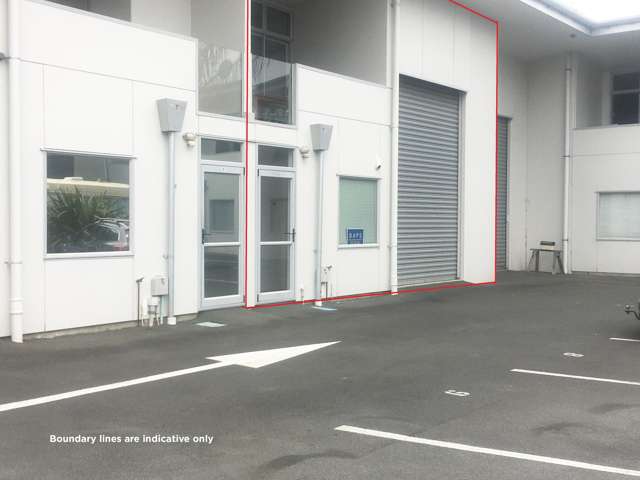 Well-presented 97sqm industrial unit