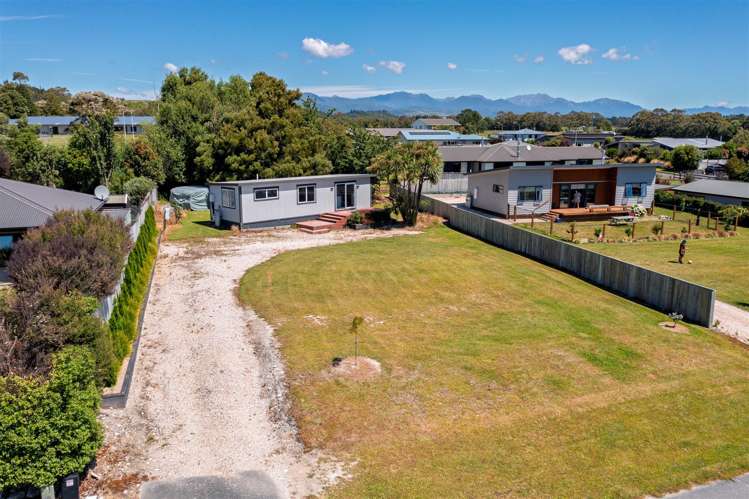11 Ruataniwha Drive Collingwood_10