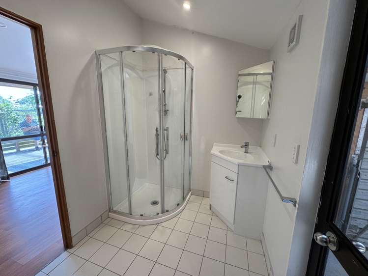 Address withheld Helensville_9