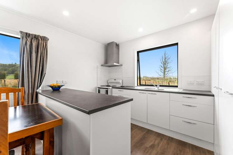16 Guy Road Kaipara Flats_9