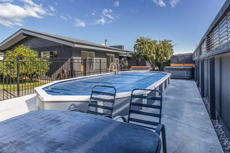 576 Lowe Street Camberley_14