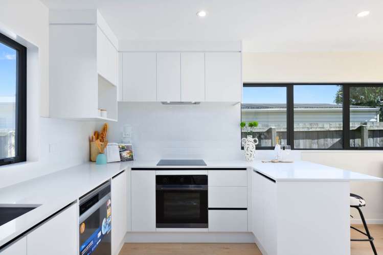 10 Orchid Place Te Atatu South_9