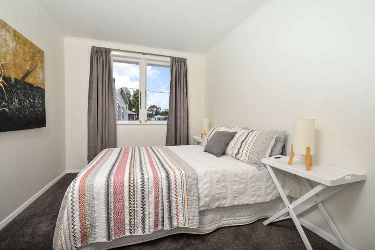 5 Morrison Crescent Glenview_7