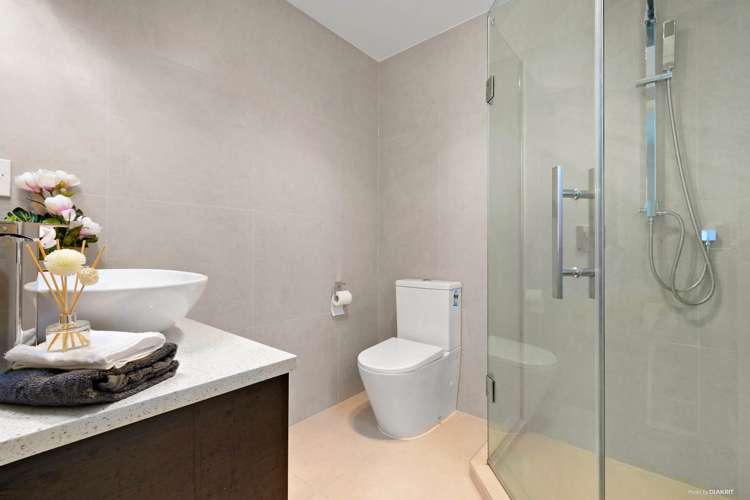 10a Dalwhinnie Parade Highland Park_12