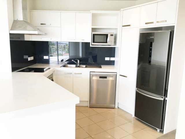 5a/84 Gunner Drive Te Atatu Peninsula_1