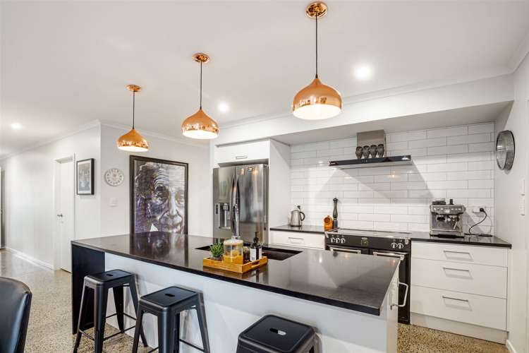 20 Eric Farley Drive Kumeu_2