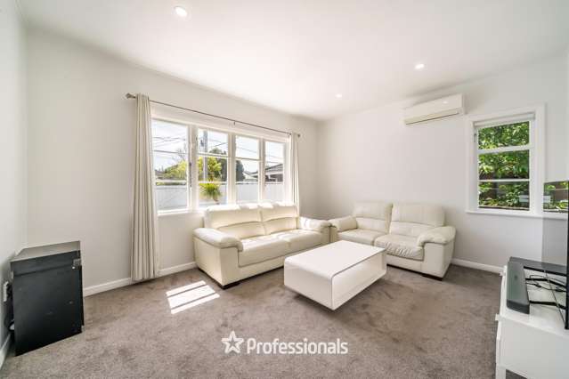 78 Hall Crescent Epuni_1